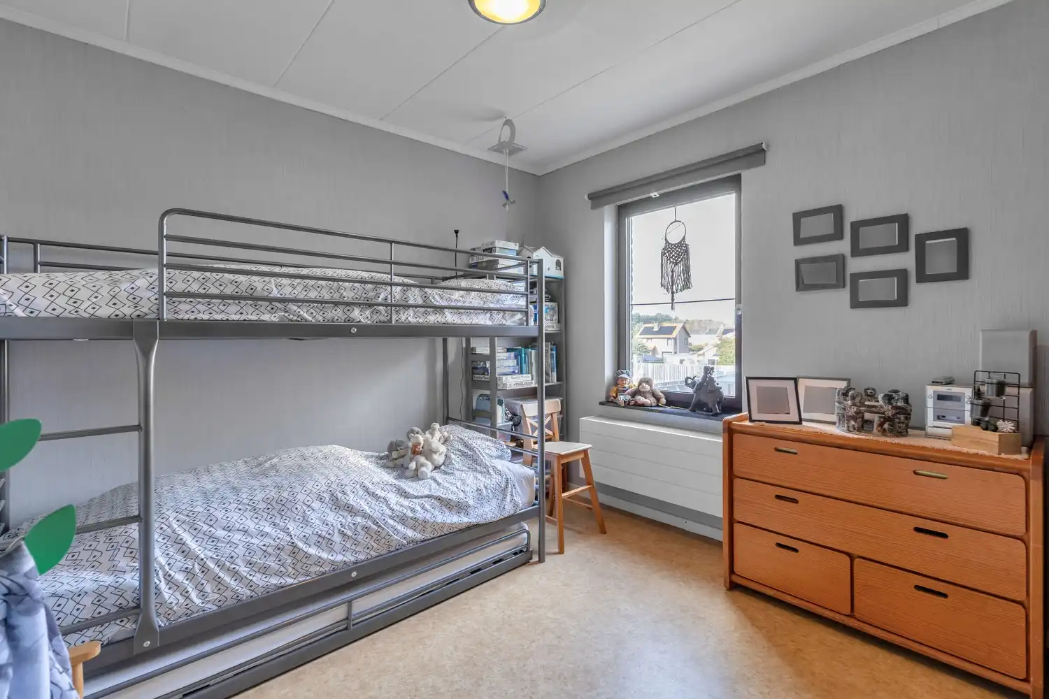 Verzorgde, op te frissen gezinswoning met 4 slaapkamers en gezellige tuin in Gellik, Lanaken! foto 17
