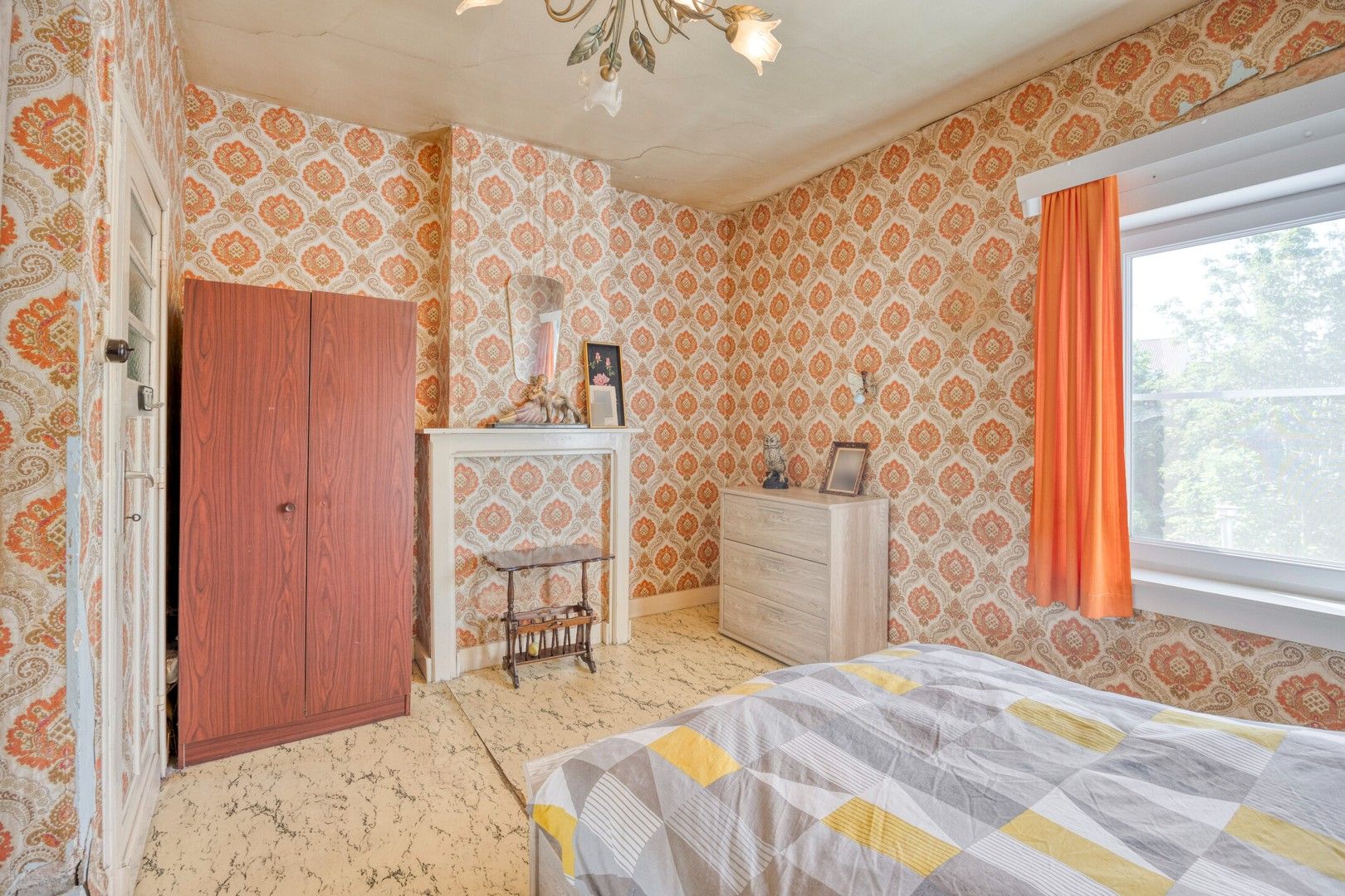 Op te knappen woning met oprit en tuin nabij de Gentbrugse Meersen foto 20