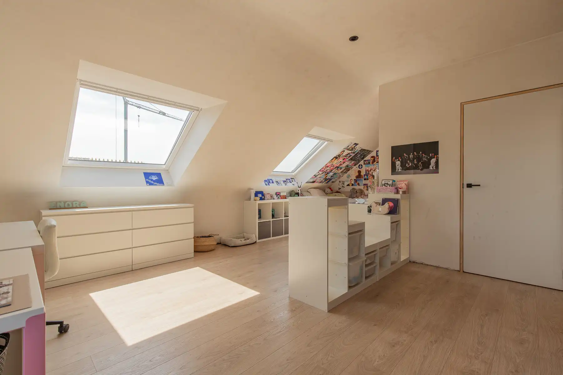 Knap afgewerkte, halfopen energiezuinige woning foto 11
