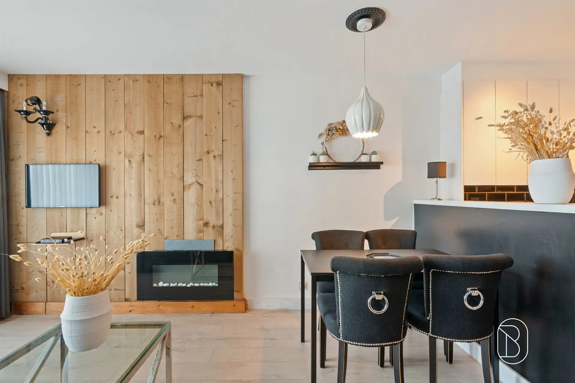 Topgelegen aan de havengeul: instapklare studio met groot terras!  foto 4