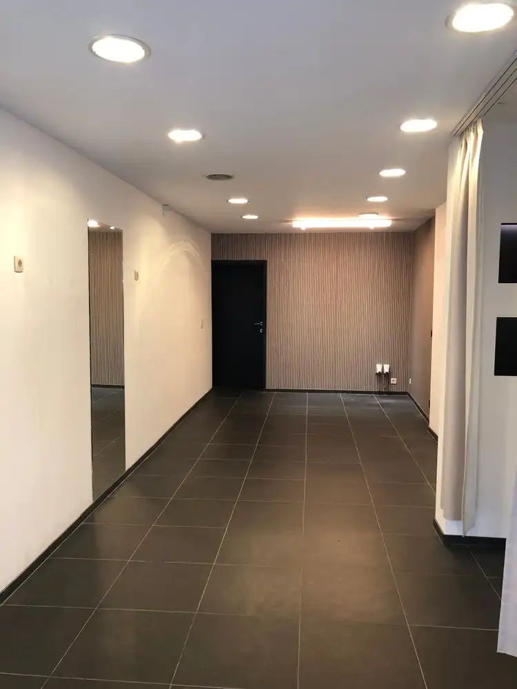 Handelspand op zeer gunstige locatie foto 4