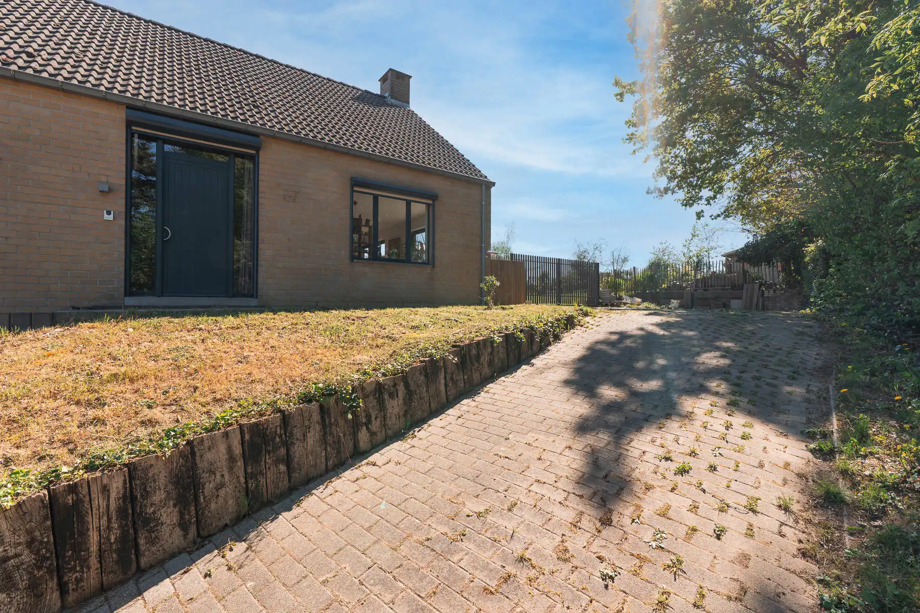 Karaktervolle en energiezuinige open bebouwing in het groen foto 3