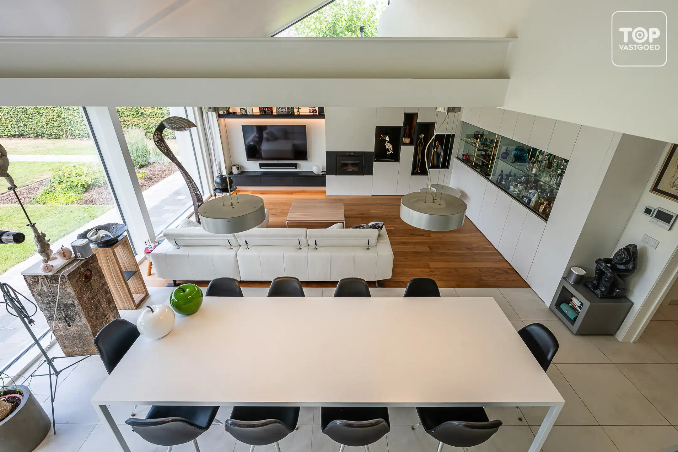 Passieve moderne villa met zwembad. foto 10