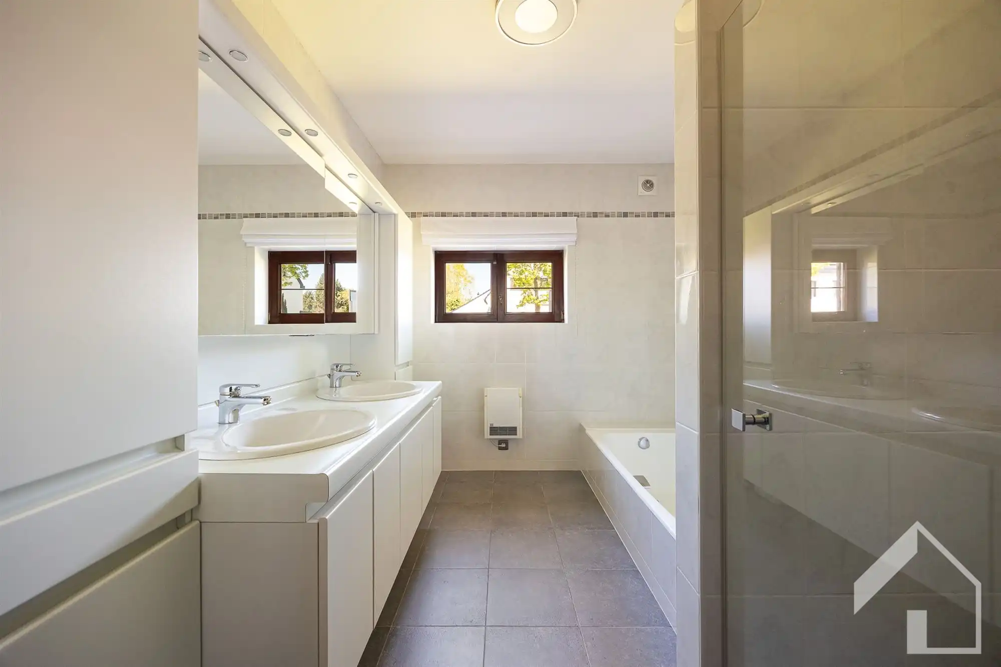 mooi landhuis in groene en rustige omgeving foto 12