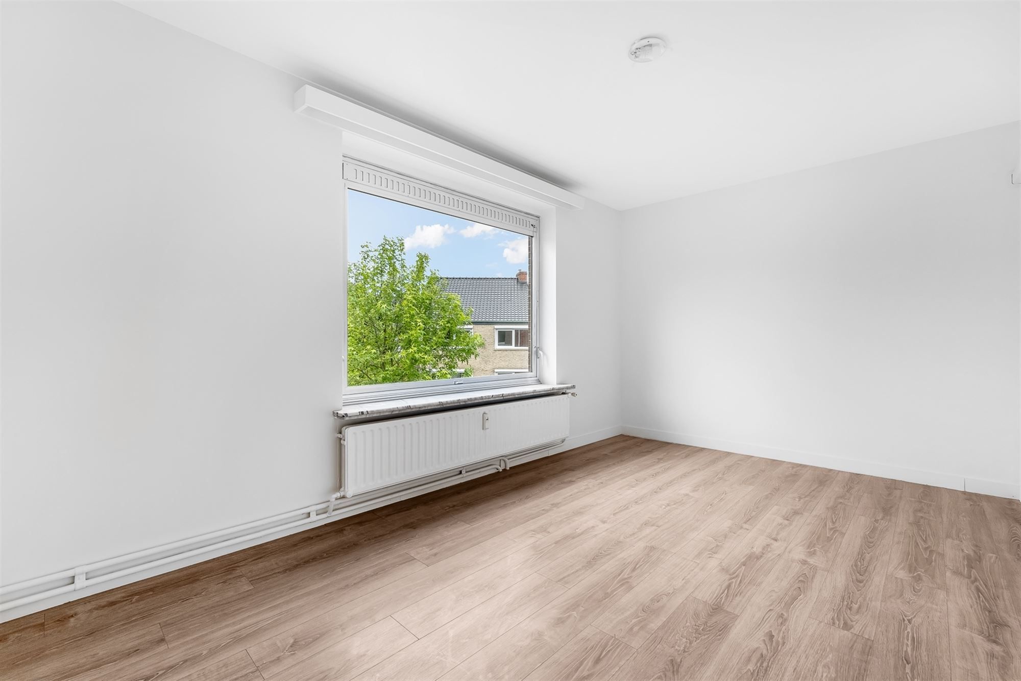 GERENOVEERD APPARTEMENT MET 2 SLPKS EN LIFT IN CENTRUM BALEN foto 13