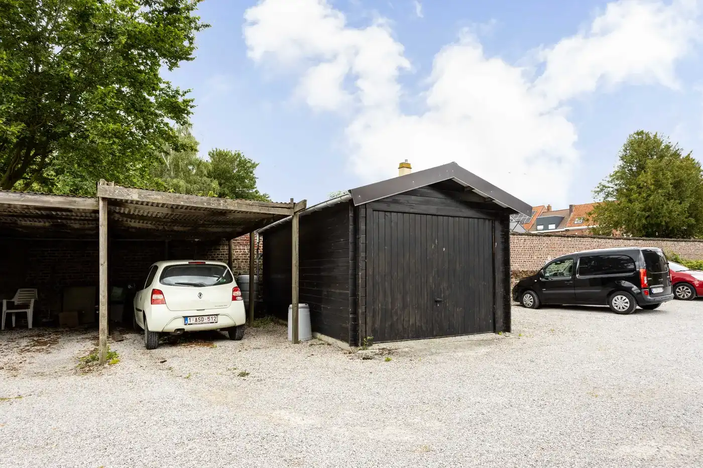 Ruim gelijkvloers appartement met terras en 2 parkeerplekken in Wervik foto 17