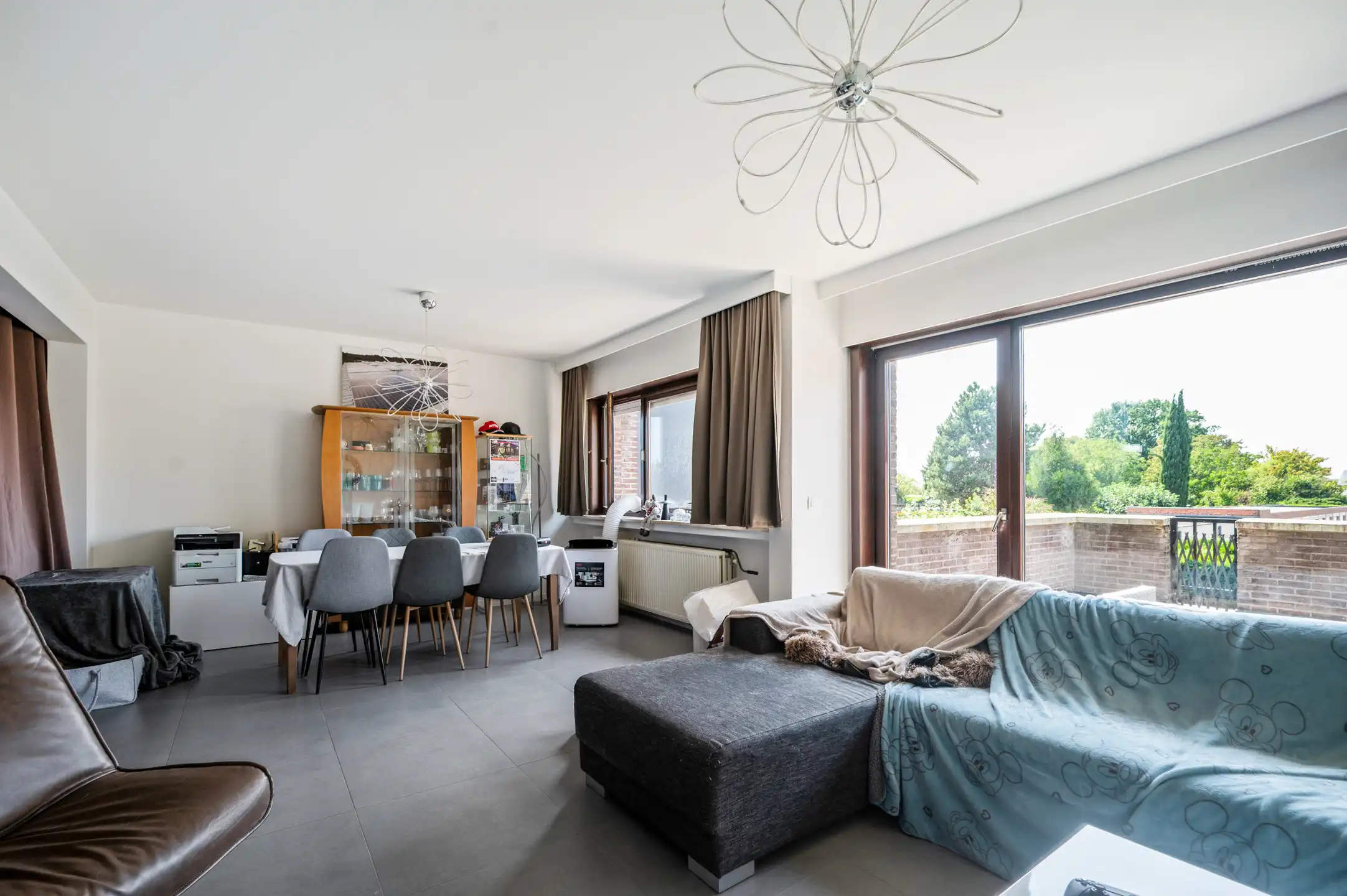 Ruim 3-slpk. duplex-appartement met garage, groot, zonnig terras en ruime bergzolder foto {{pictureIndex}}