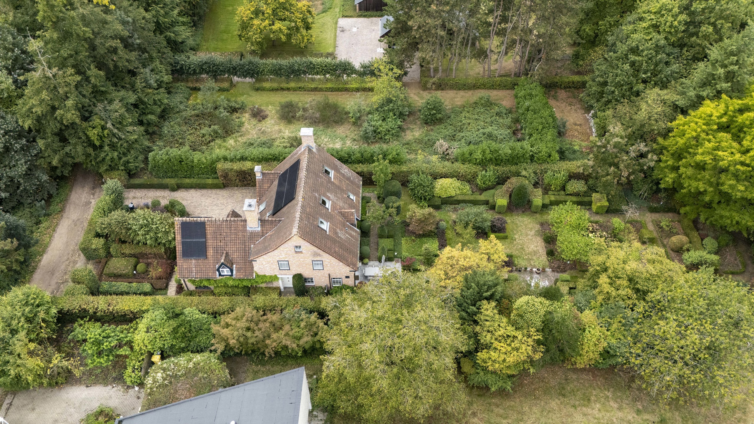 Riante villa van de hand van architect Rutten gelegen op uitstekende locatie te Turnhout  foto 41