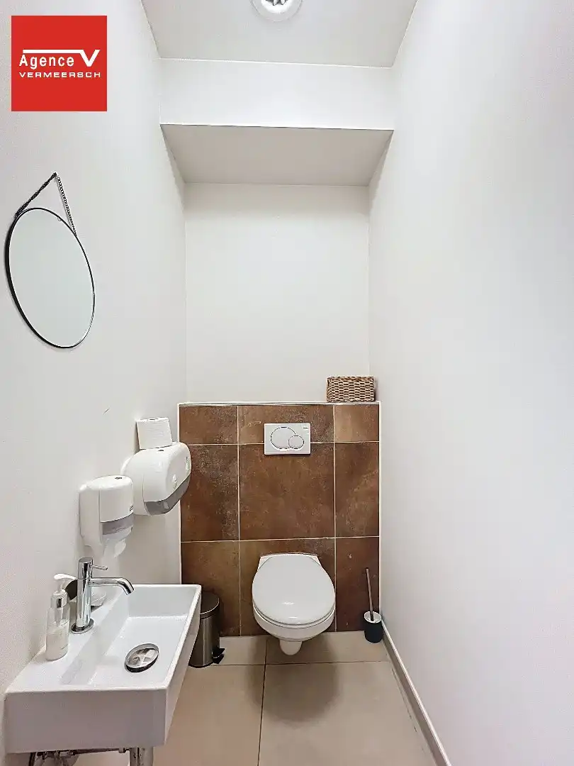 Uitstekend gelegen handelspand met authentieke gevel – Groentemarkt.  foto 15