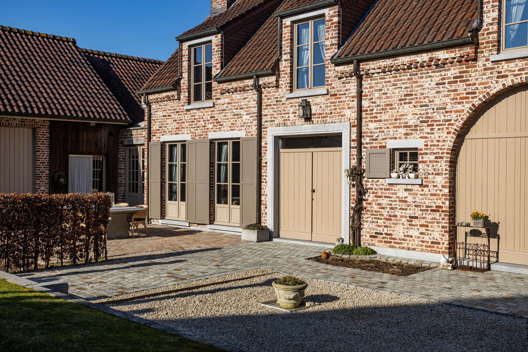 Project "Hoeve" met twee woonentiteiten + weiland foto 3