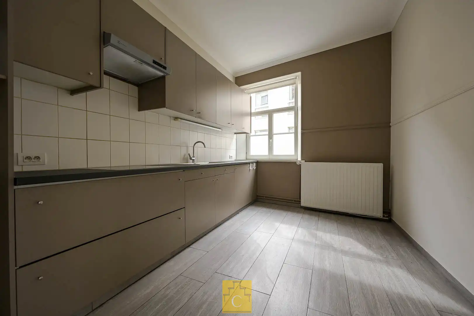 gelijkvloers appartment 118 m2 met terras 19 m2 aan één van de mooiste Brugse reien foto 12