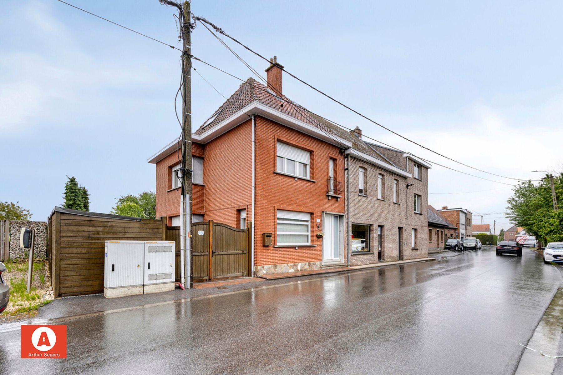 Goed onderhouden woning met 3 slpks en ideale ligging foto 2