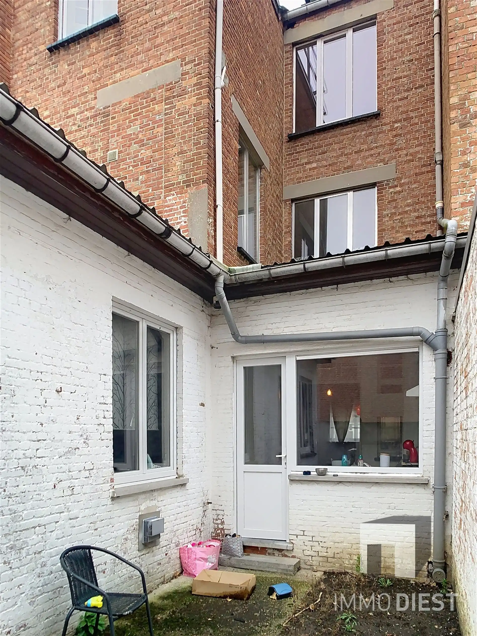 4 appartementen, topligging met renovatiehefboom/ rendement foto 4