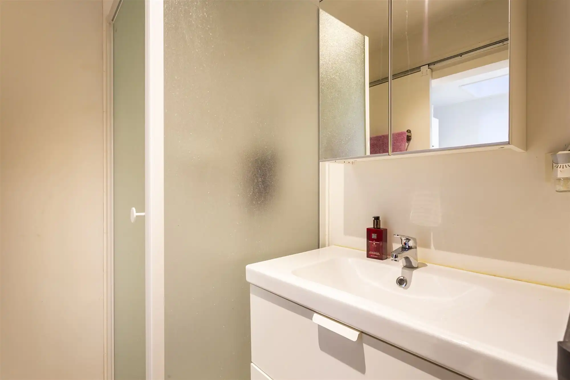 Opbrengsteigendom aan de Marnixplaats. foto 8