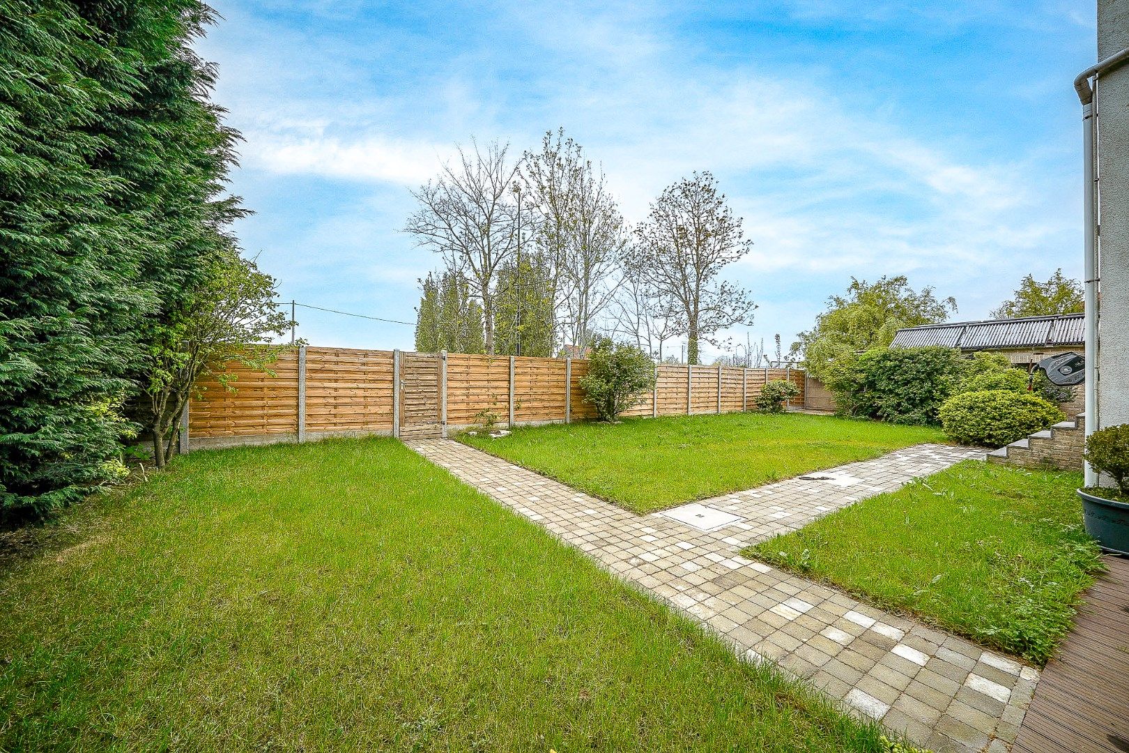 Unieke ruime woning langs het kanaal Plassendale - Nieuwpoort foto 4