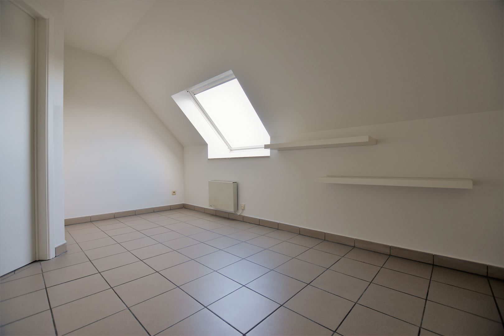 Ruim dakappartement (111m²)  met 3 slpk's en terras foto 10