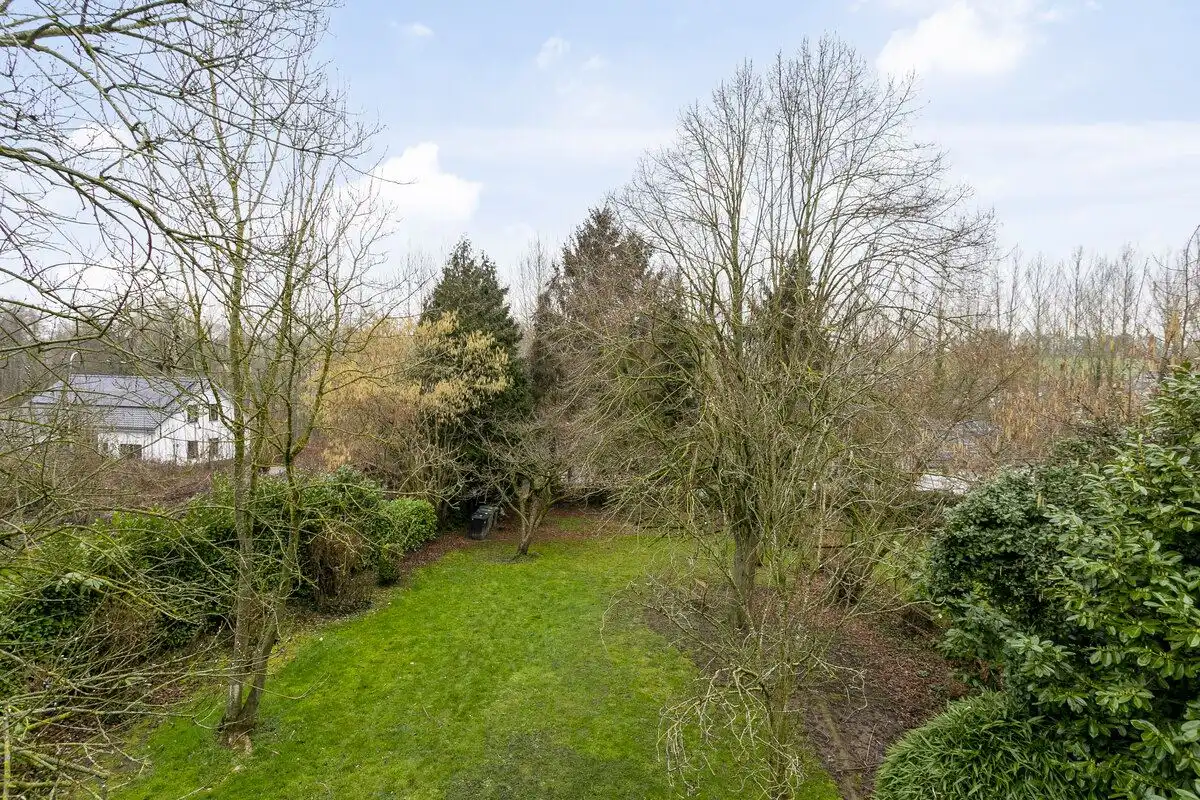 Rustig gelegen woning met prachtige tuin en 5 slaapkamers op 15 min van Leuven en Brussel. foto 4