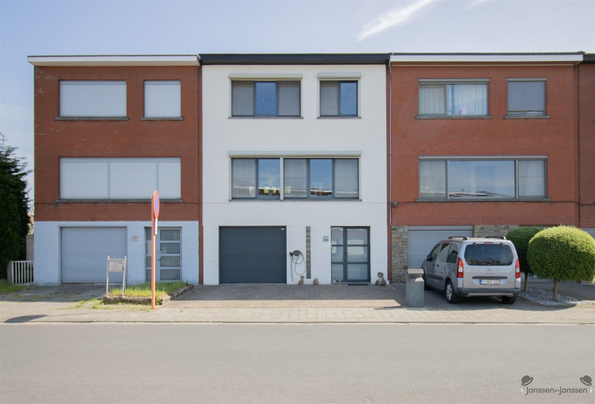 Gerenoveeerde bel-étagewoning met 3 slaapkamers op toplocatie foto 2