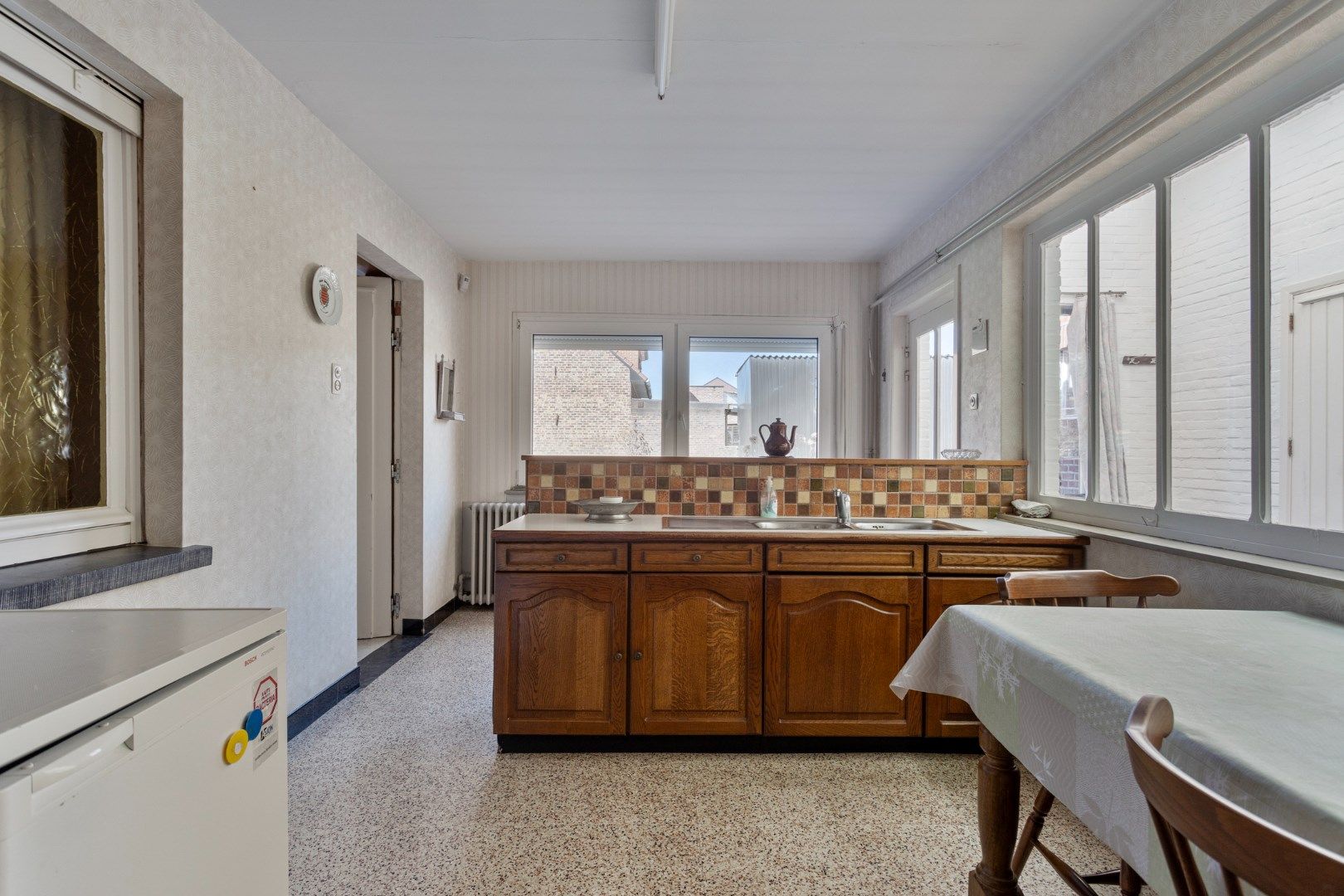 Ruime woning met bebouwbare tuin en achterliggende gronden foto 10