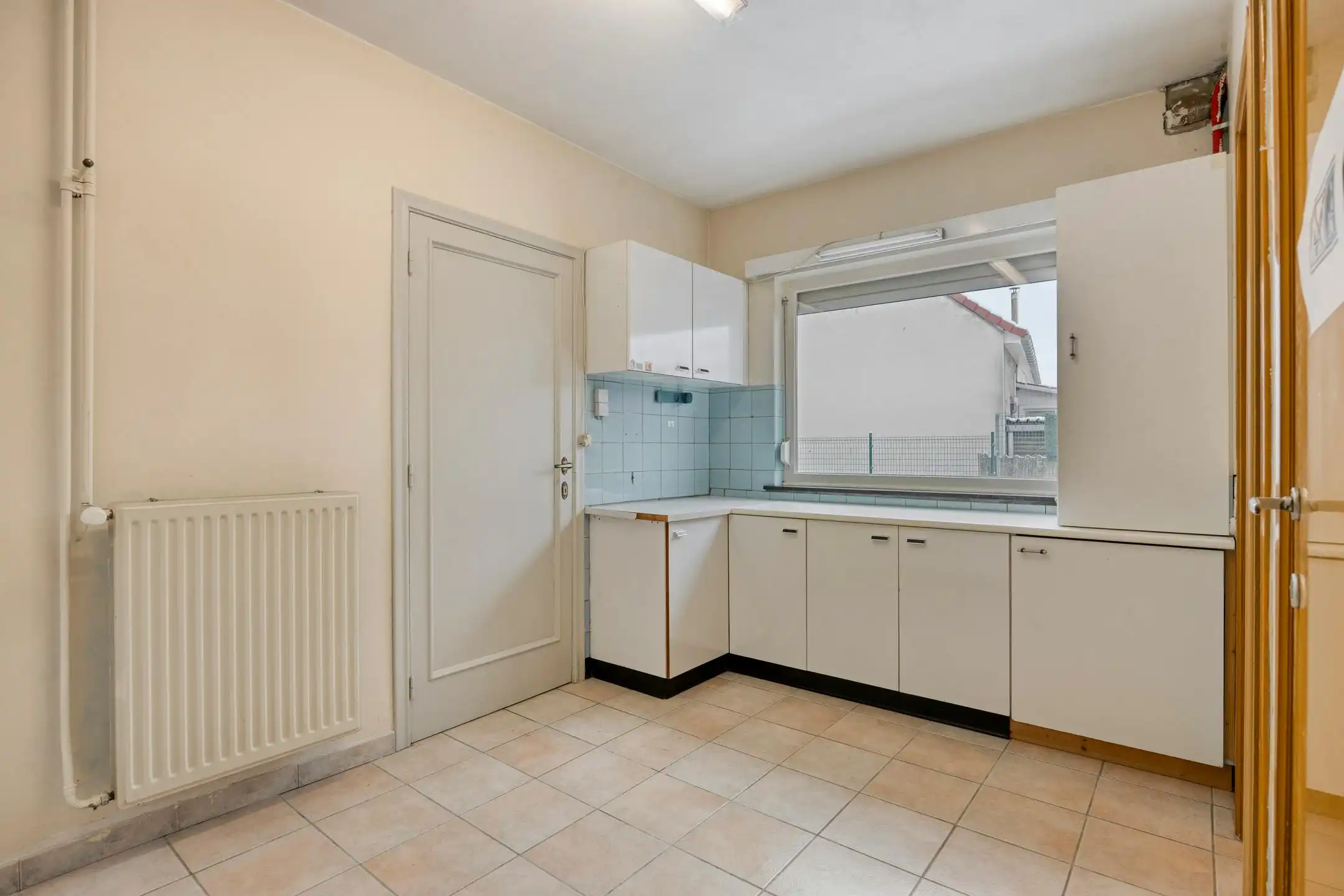 Te renoveren woning op 24a 33ca in Lanaken foto 7