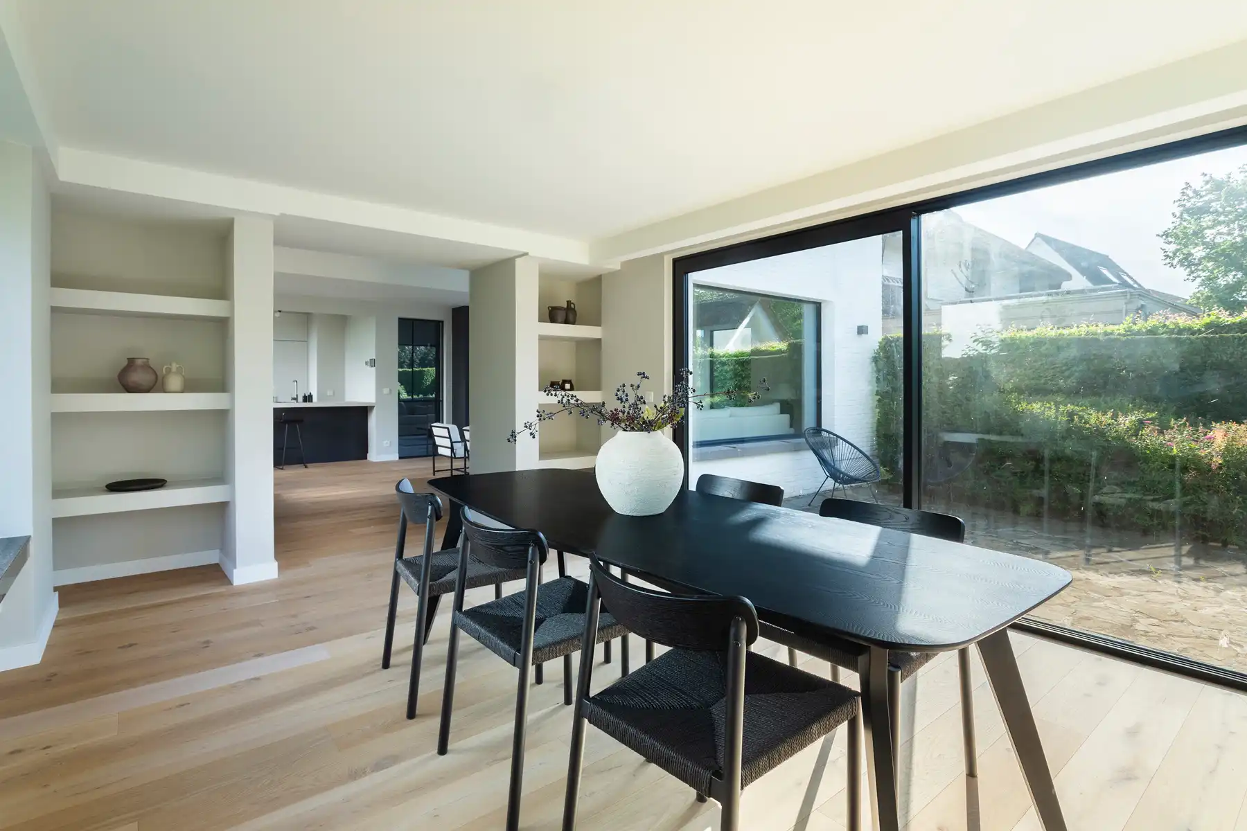 Recent gerenoveerde villa op toplocatie in Brasschaat foto 4
