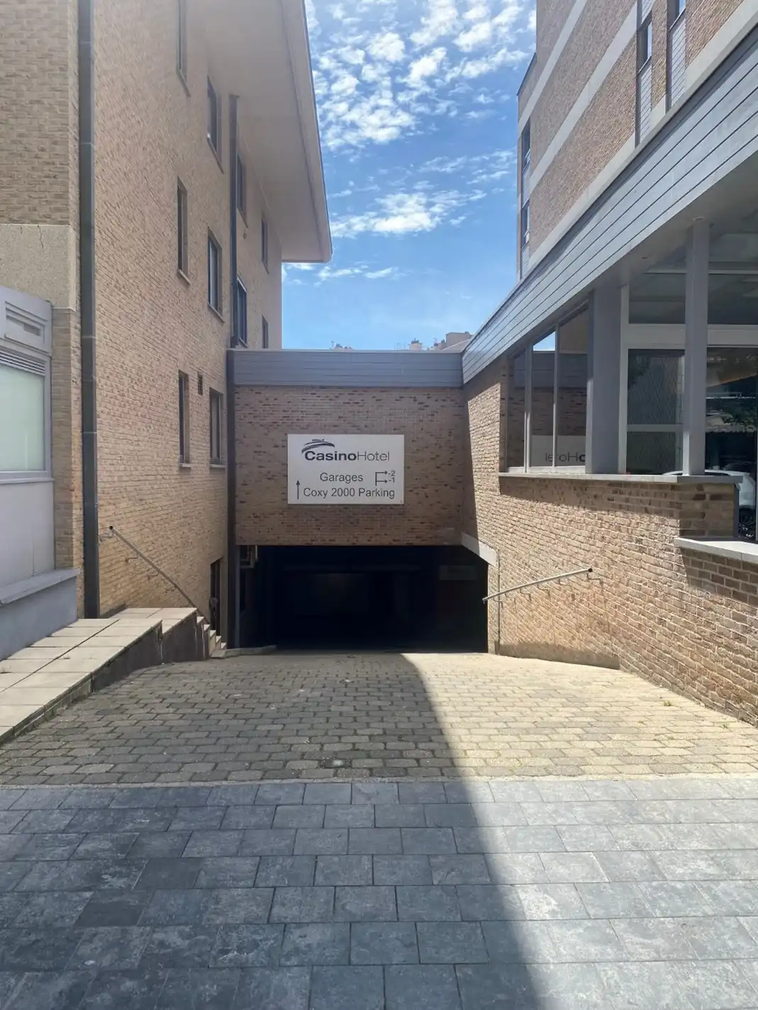 Gemakkelijke garagebox te koop in het centrum van Koksijde foto 3