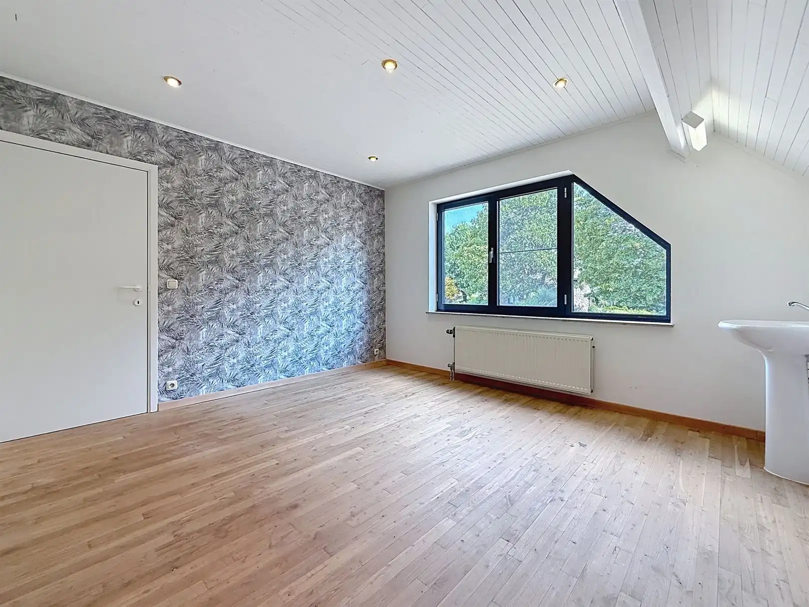 Huis met praktijkruimte, 4 slpks,  2 bdks, 10a 34ca foto 51