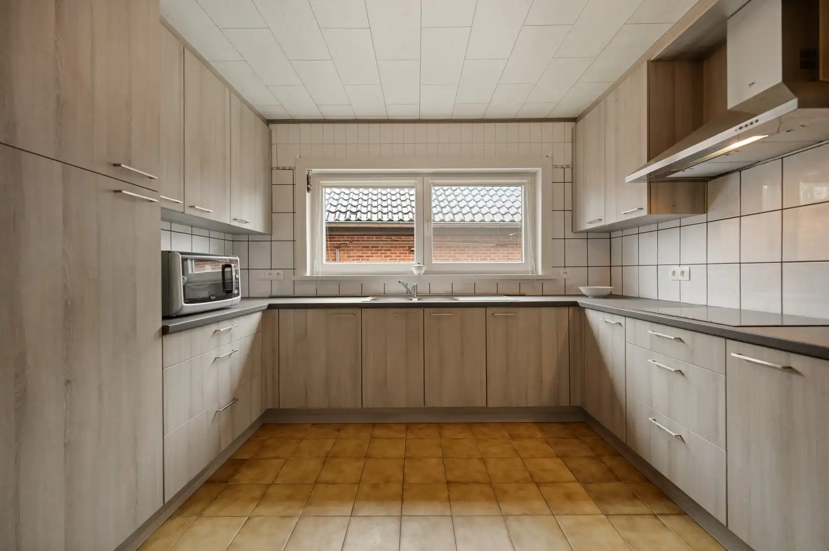 Ruime op te frissen woning op een rustige locatie - perfect voor uw droomproject! foto 4