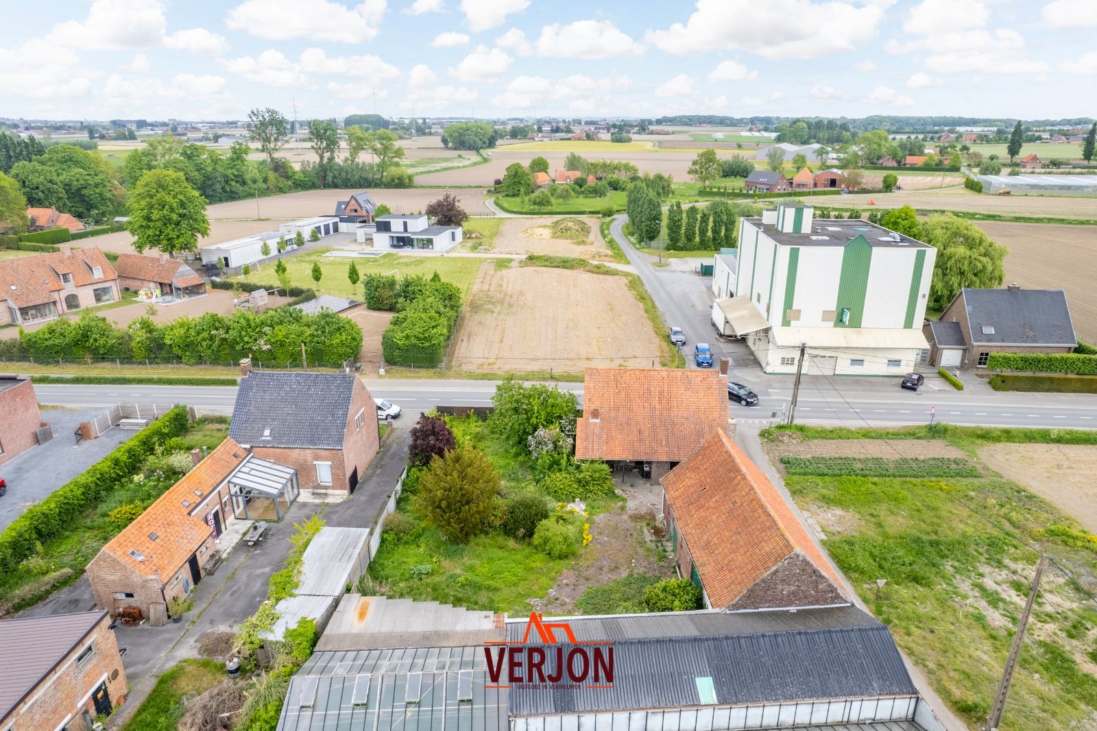 Te renoveren woning met ruime opslagruimte, tuin én landbouwgrond op 1.721 m²! foto 4