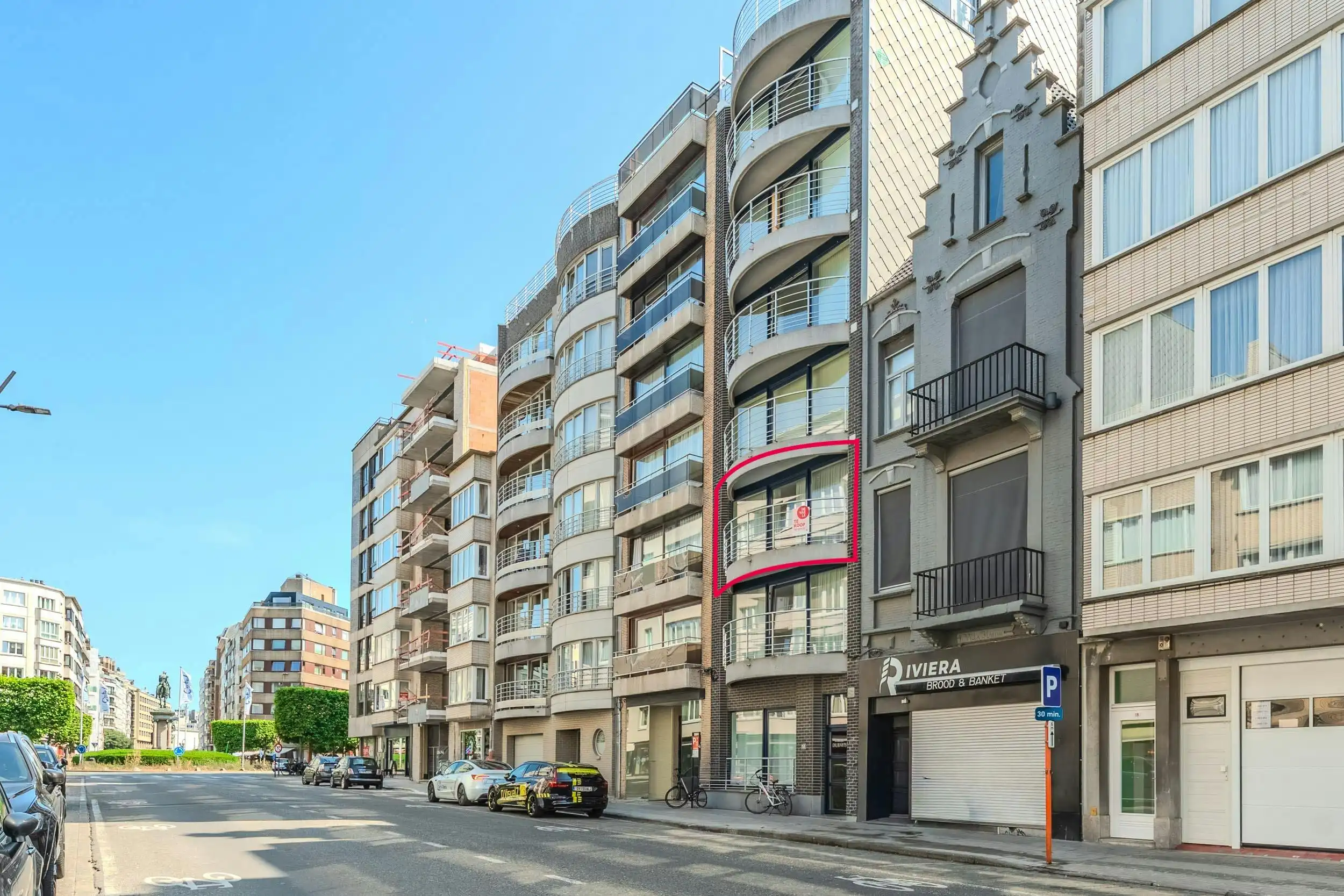 Ruim investeringsappartement met 2 slaapkamers te Oostende foto 7