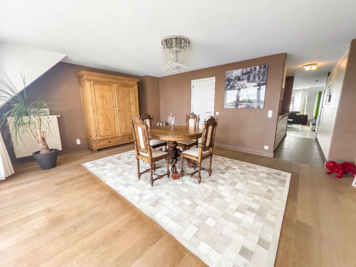 Ruim duplexappartement op de Lippenslaan in centrum Knokke.  foto 8