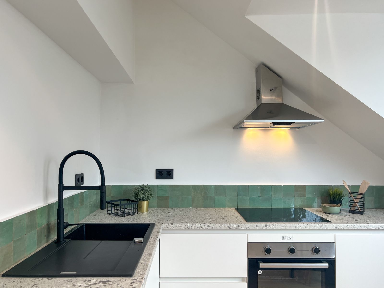 Gerenoveerd dakappartement foto 8