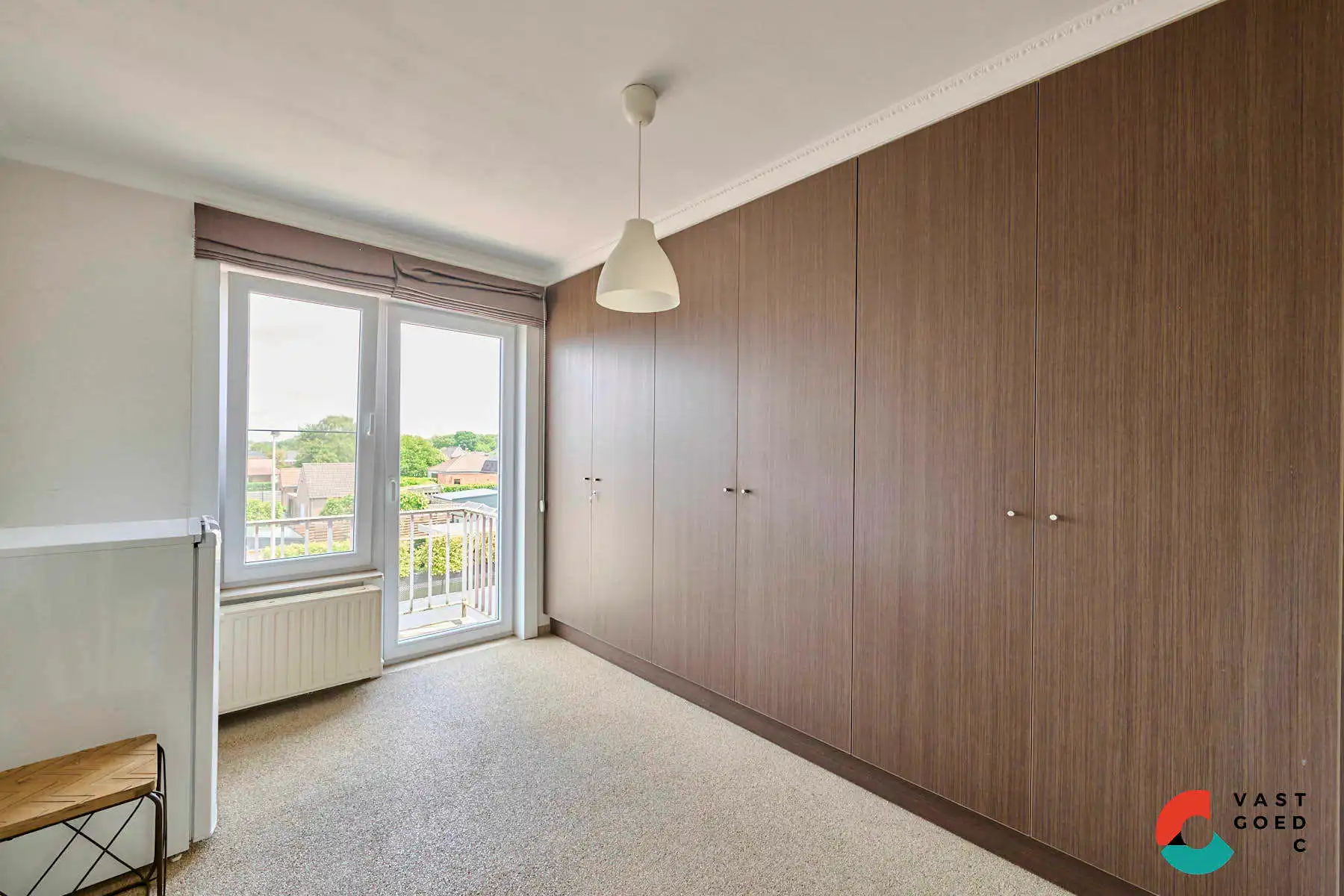 Centraal gelegen appartement met 3 slaapkamers foto 9
