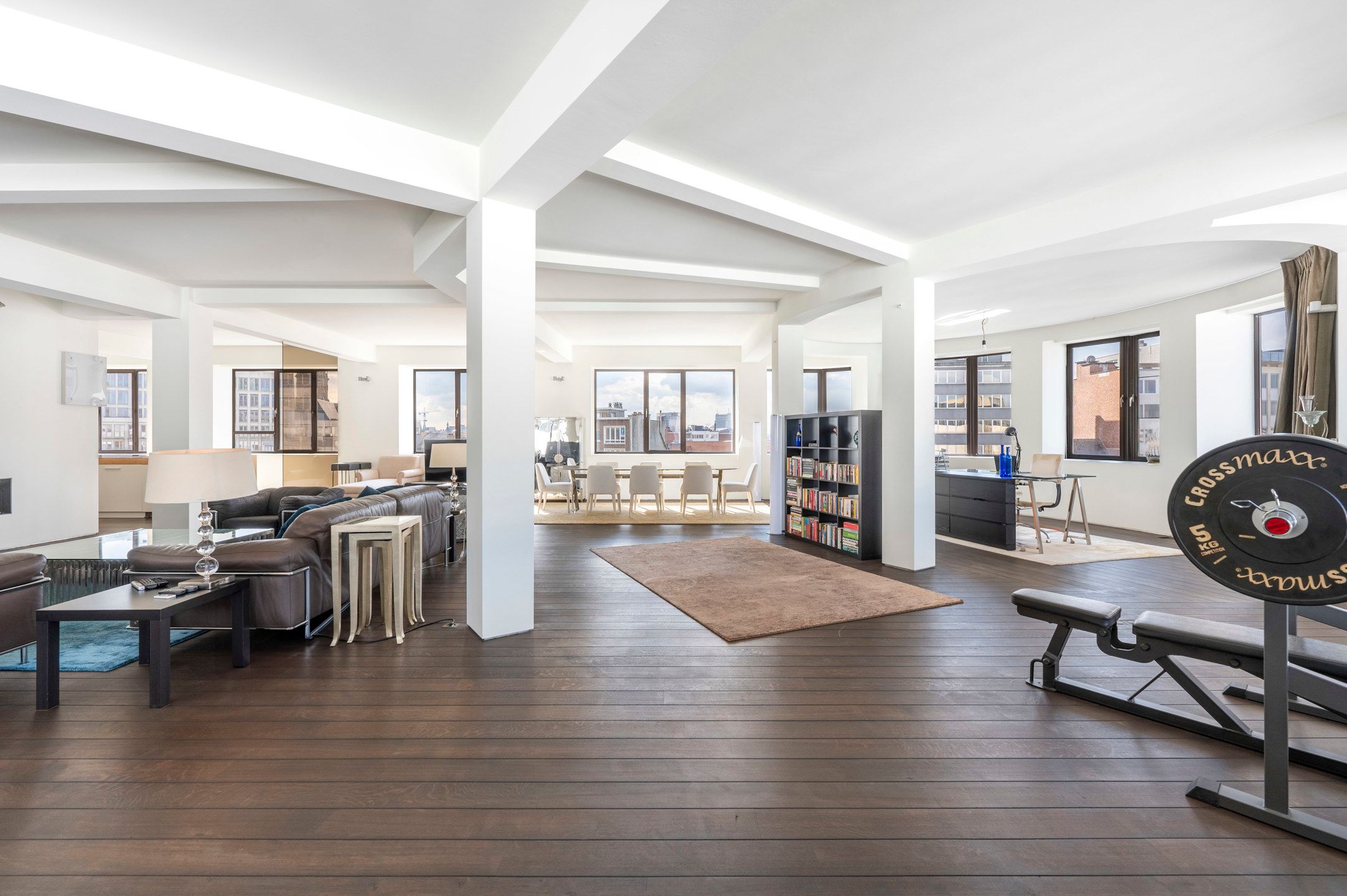 Unieke loft met karakter en licht in art-deco gebouw foto 5