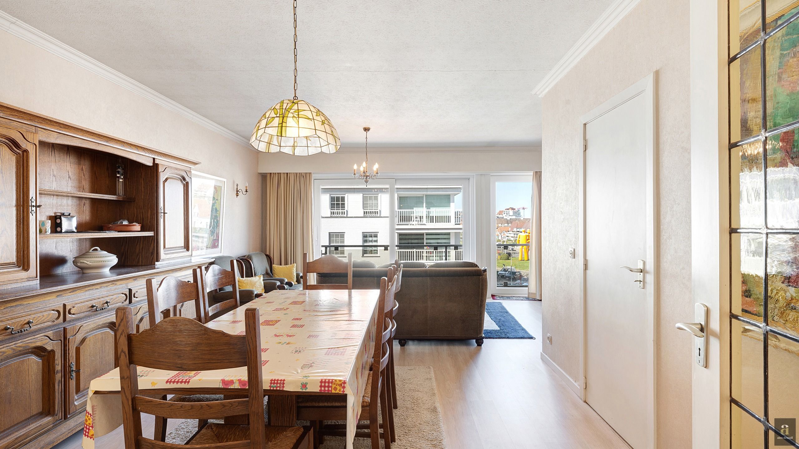 Breed appartement met 2 grote kamers (85 m²) met open zicht foto 3