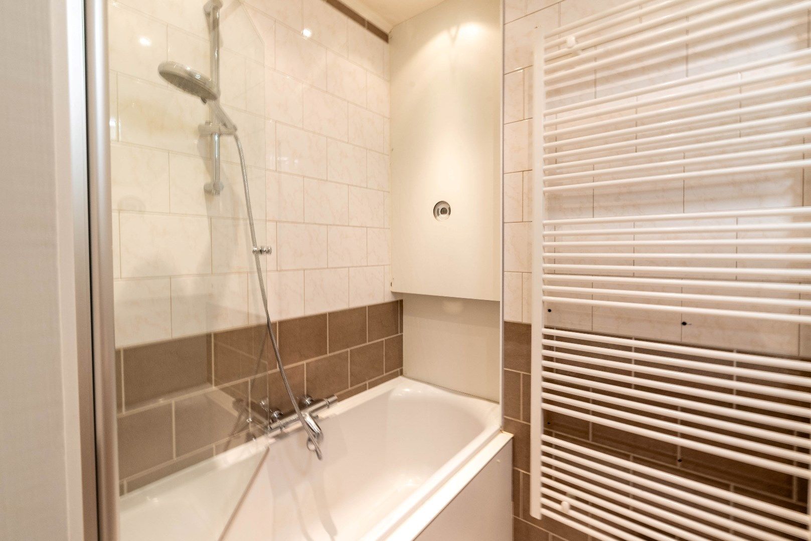 Stijlvol gerenoveerd appartement foto 15
