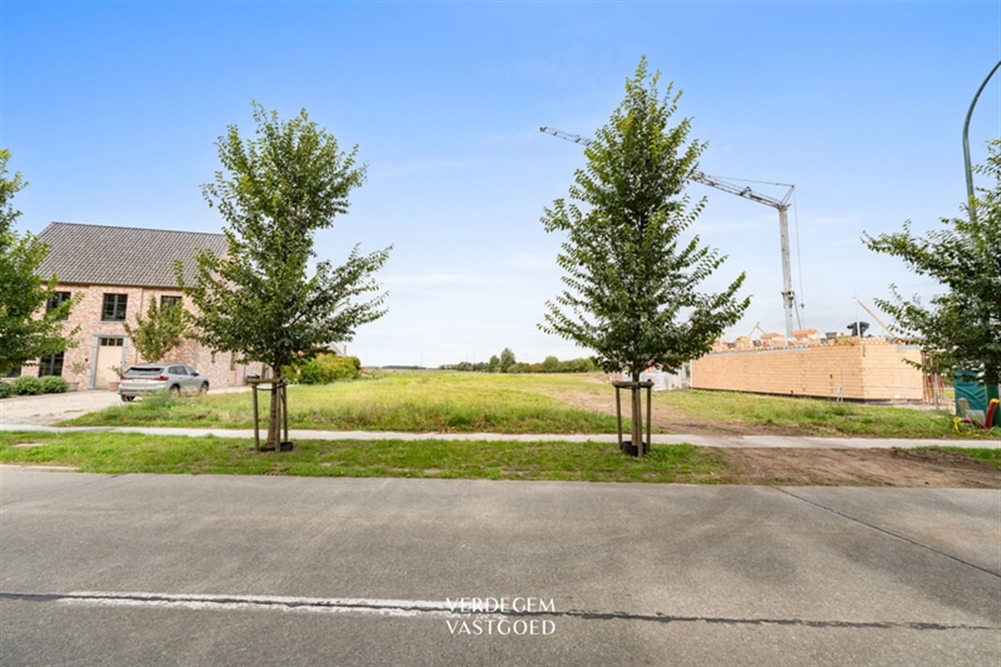 Bouwgrond van 511,93m² voor halfopen woning, zonder bouwverplichting foto {{pictureIndex}}