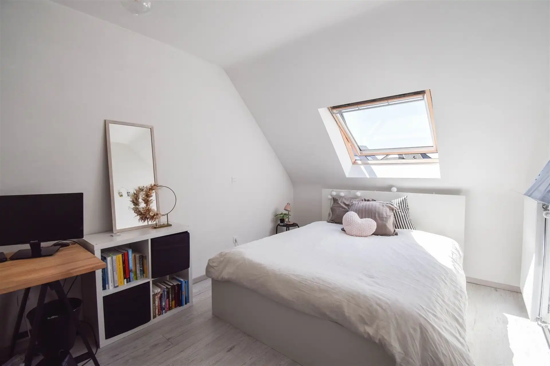 Aan de rand van de stad, rustig gelegen duplex foto 11