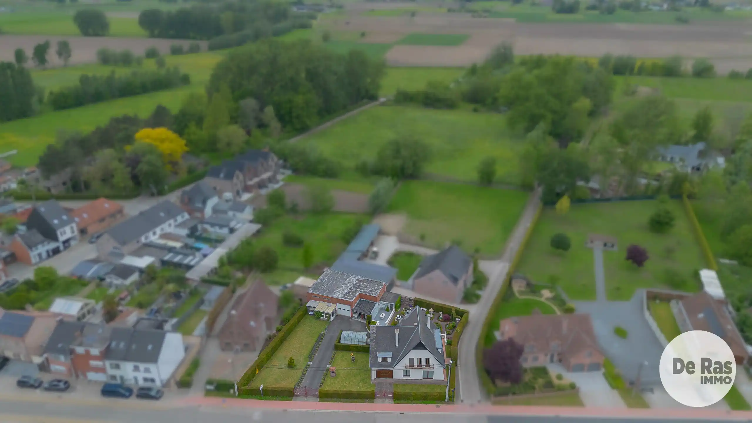 LEDE - OB met 4 slps/ grote garage en werkplaats op 1300m² foto 3