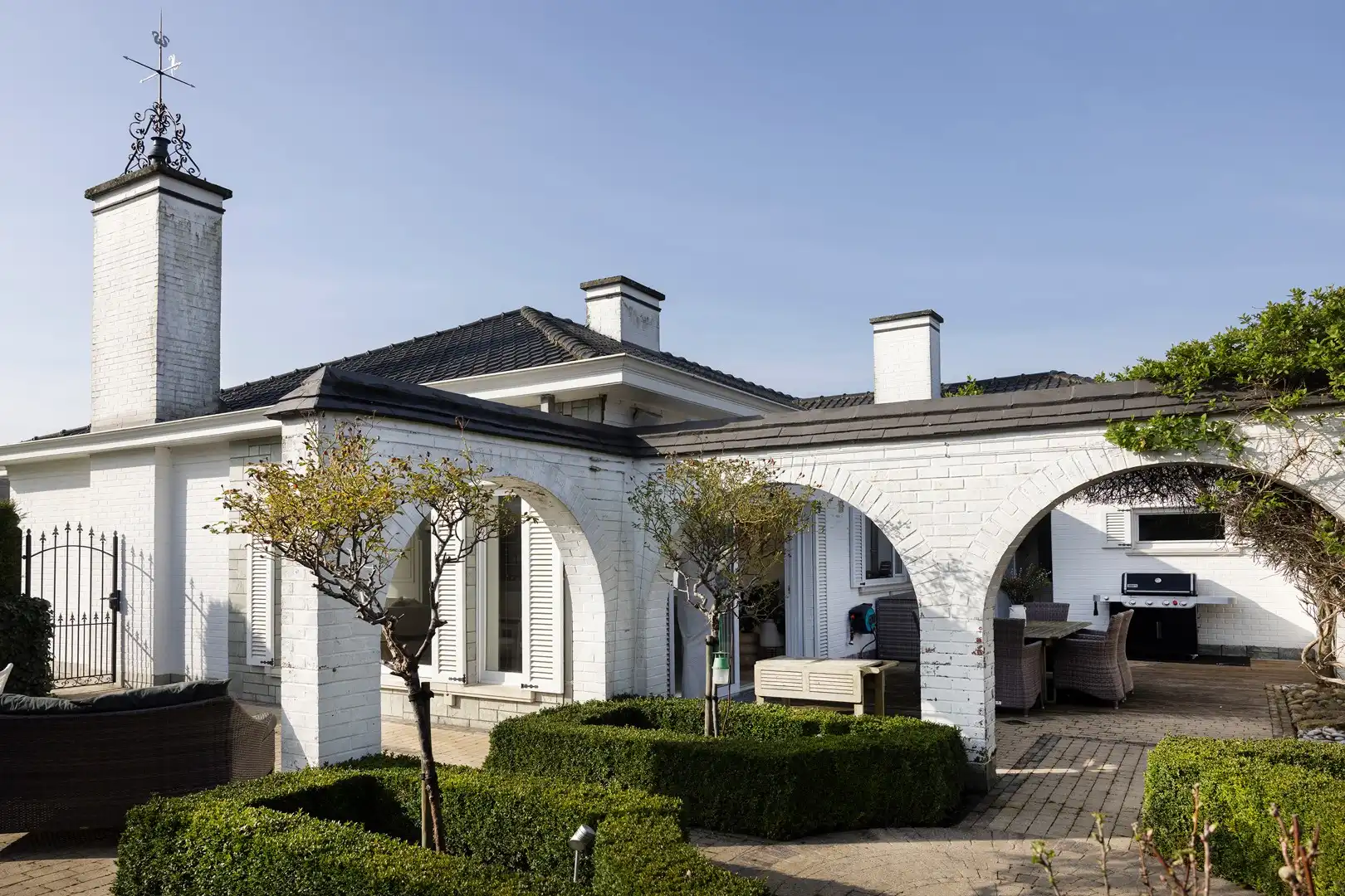 Klassevolle gelijkvloerse villa gelegen op Hoog Kortrijk. foto 13