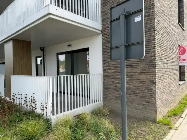 Instapklaar één slaapkamerappartement centrum Aalter foto 8