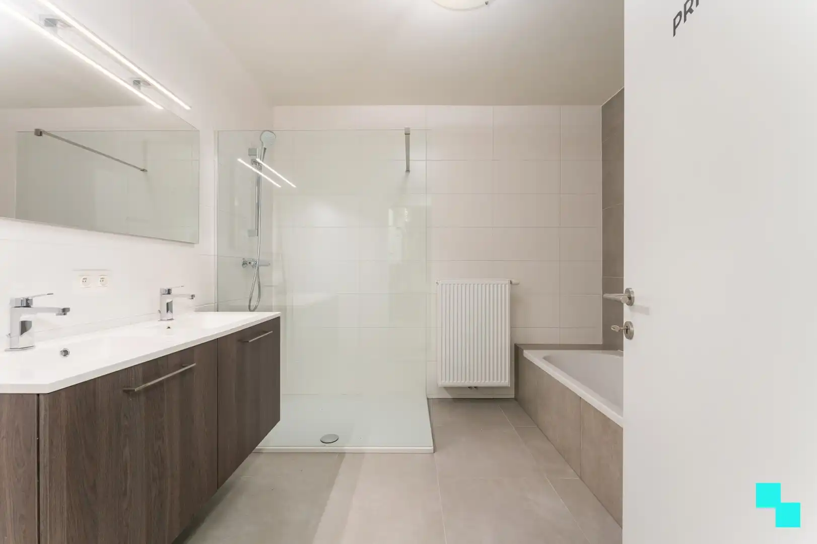 Recent gelijkvloers appartement (112m²) met garagebox - Roeselare foto 17