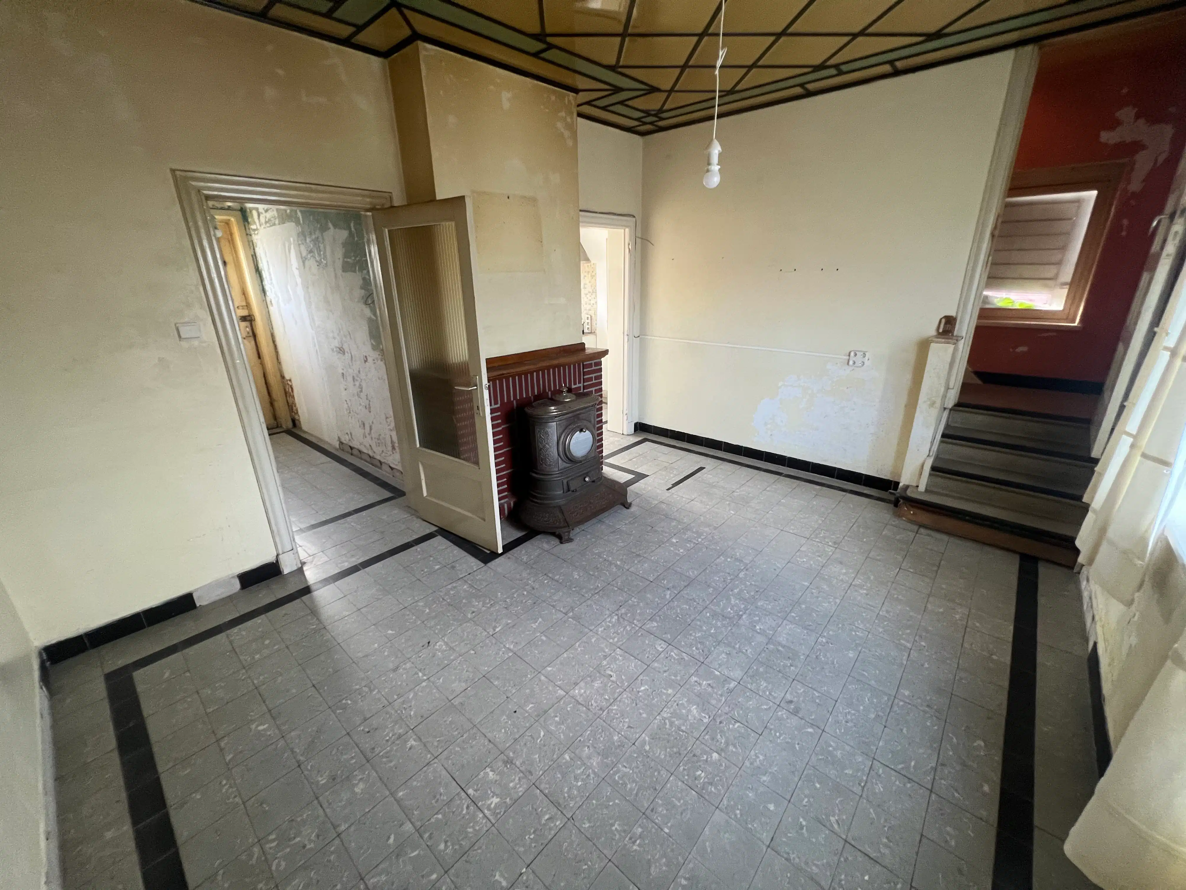 Halfopen bebouwing met zonnige tuin foto 4