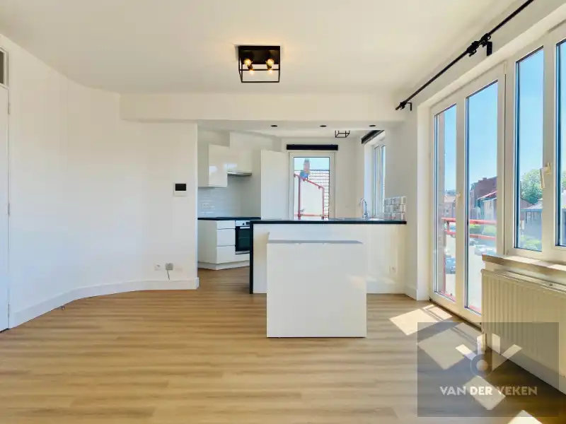 Gezellig 2-slpkappartement in centrum Hasselt foto 4