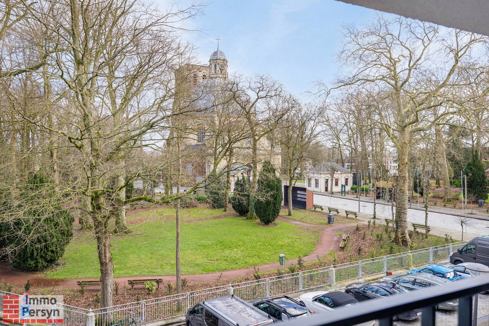 Exclusief appartement met zicht op de basiliek. Autostaanplaats foto 6