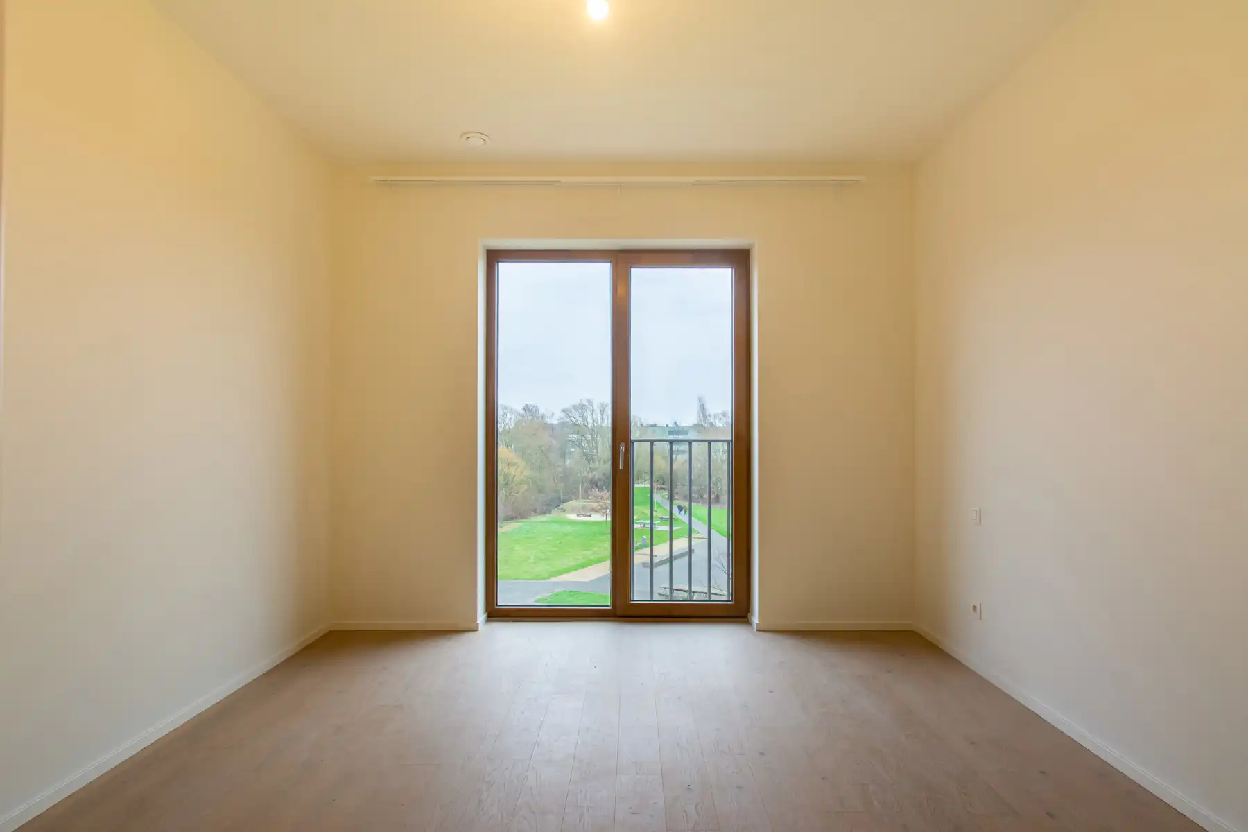 Prachtig 2k appartement omringd door park en natuur  foto 9