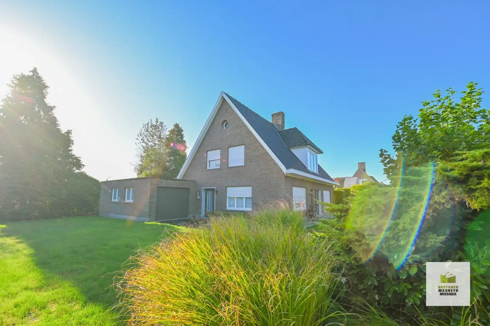 Karaktervolle woning op 1.246 m2 met gelijkvloerse slaapkamer/speelkamer foto 3