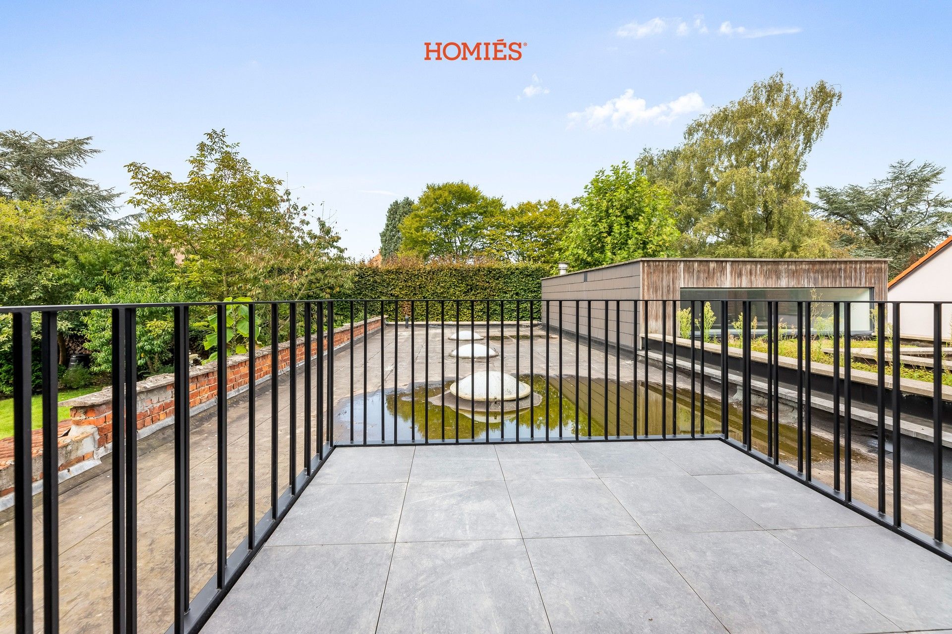 gemeubeld één-slaapkamer appartement met terras foto 9