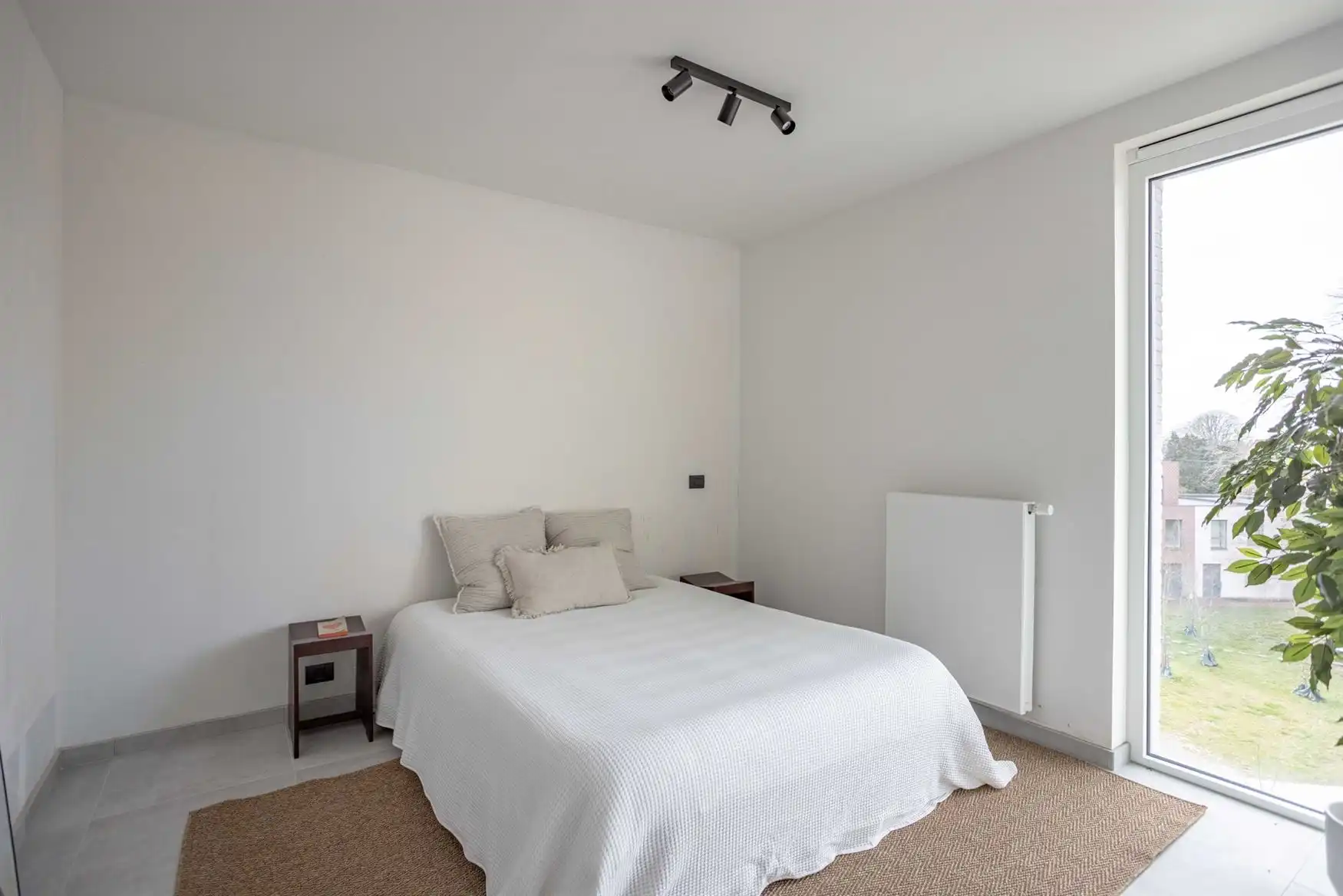 Instapklaar penthouse met terras aan Louisapark in Eeklo foto 10