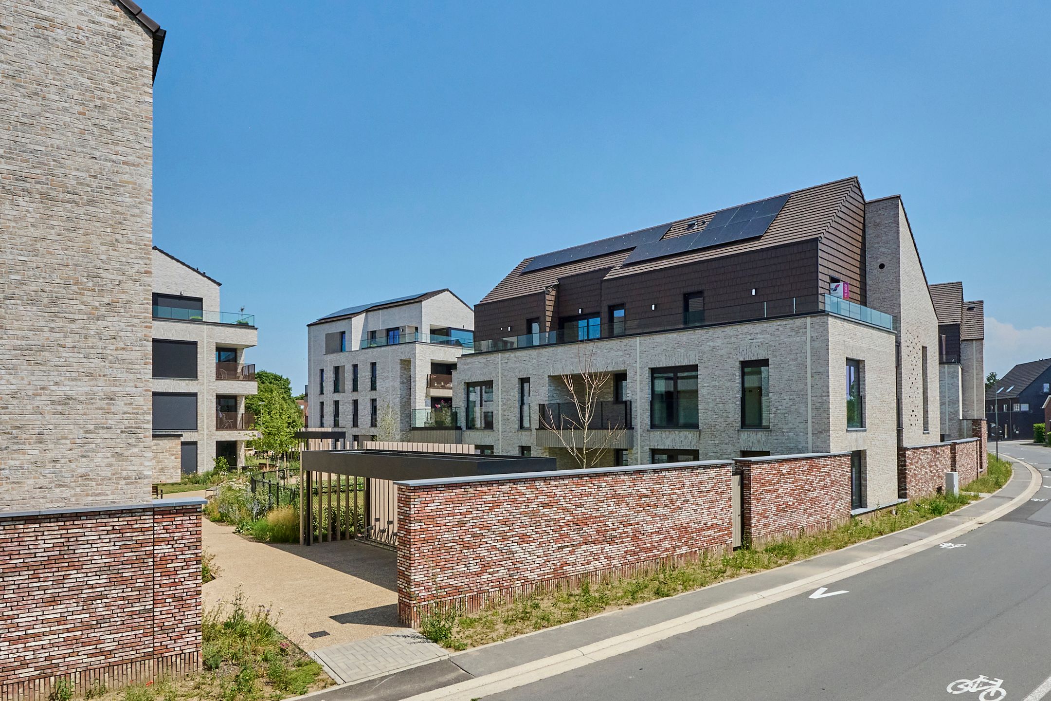Gelijkvloers nieuwbouwappartement + privé tuintje foto 12